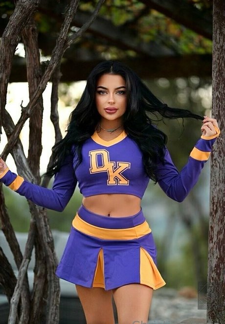 christinaenaa star nude photos