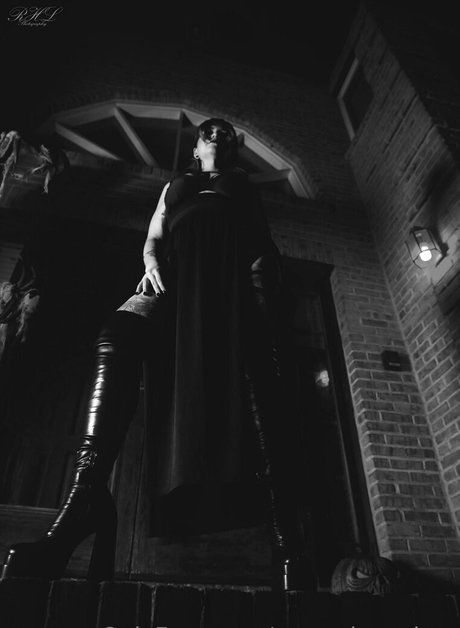 mourning glory free model photos