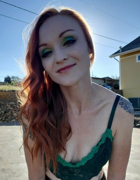 scarlettredding beautiful pornstar gallery