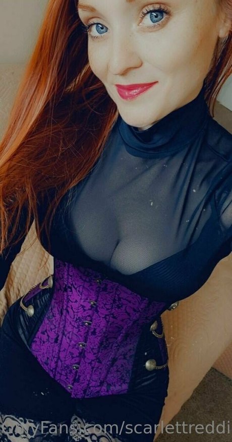 scarlettredding model sexy images