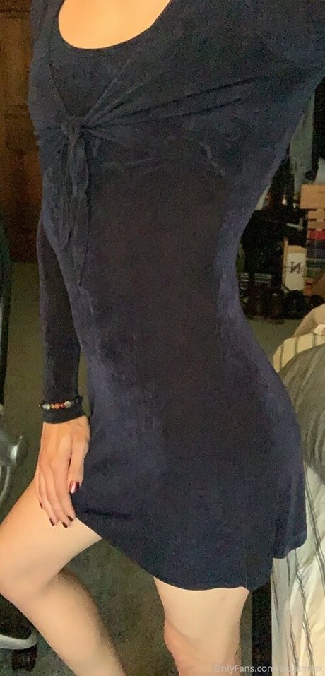 alostminx model xxx galleries