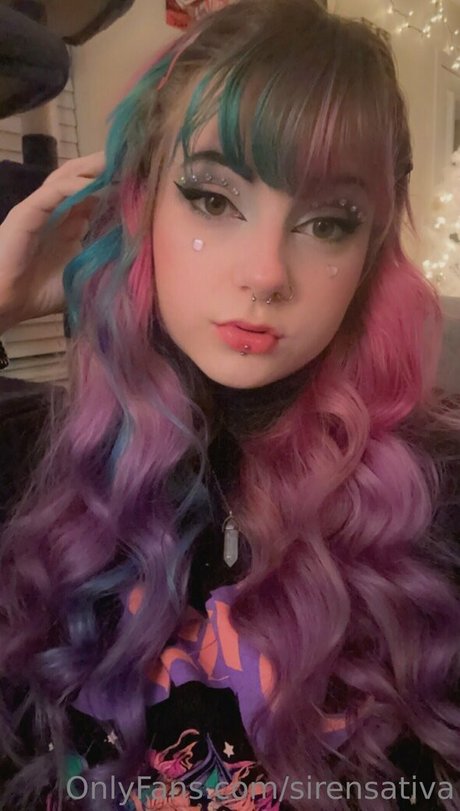 sirensativa model nude archive