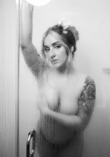 ppv onlyfans beautiful naked img