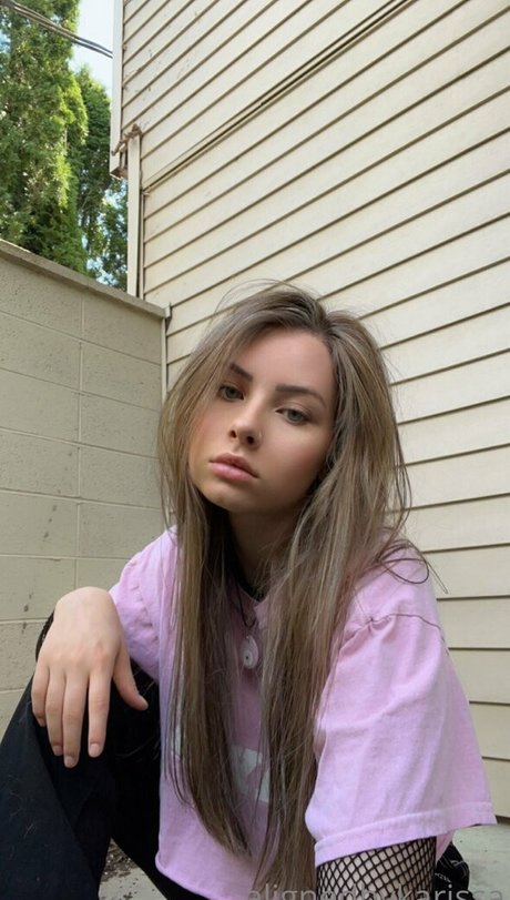 alignedbykarissa star pretty pic