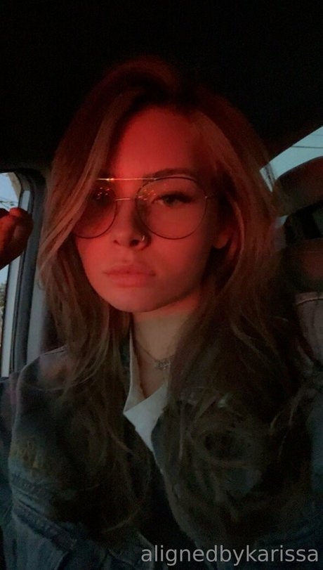 alignedbykarissa model pornographic galleries