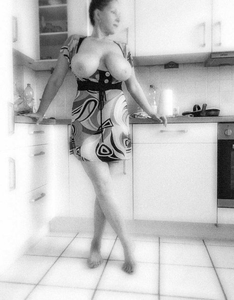 BustynataschaVIP top model pictures