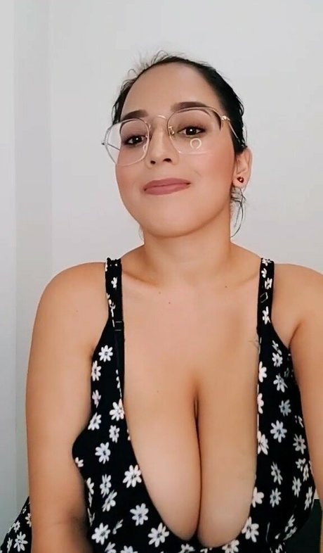 Karen Pinargote Torres star adult pics