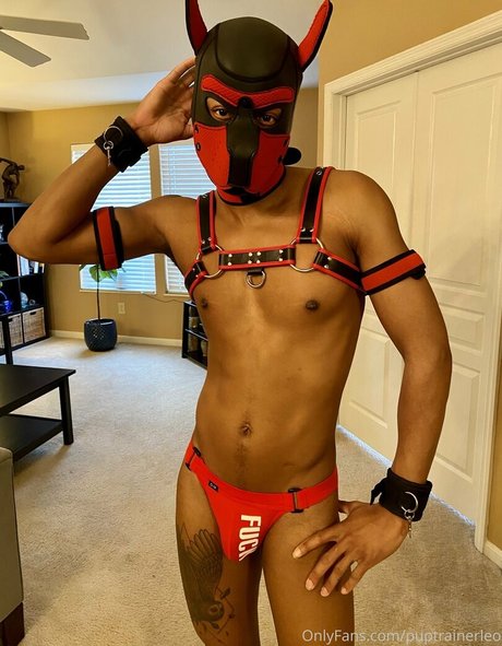 holetrainerleo model sexy img