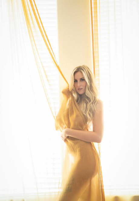 happiertrigger model art galleries