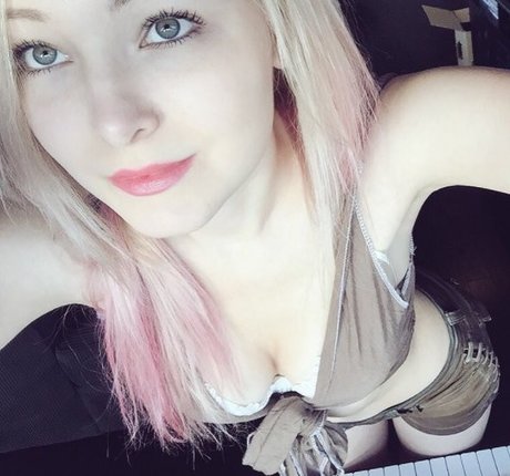 Nyxii perfect pornstar image