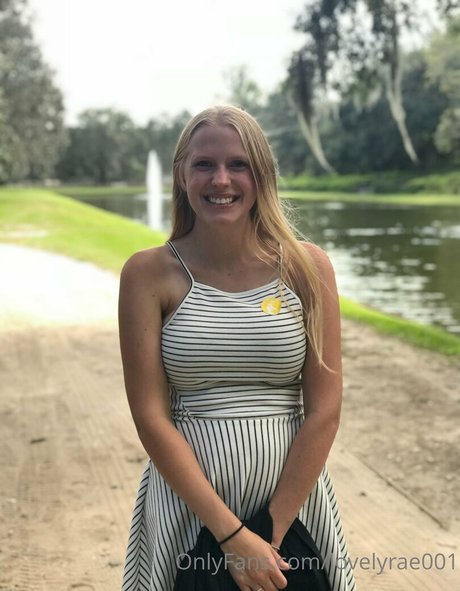 lovelyrae001 nude actress photos