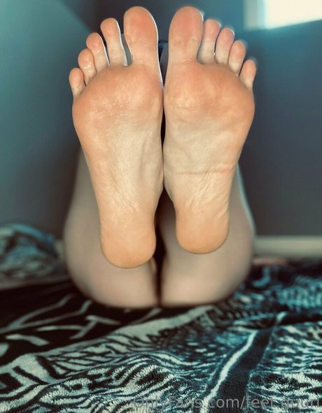 feet guurl pornstar erotic picture