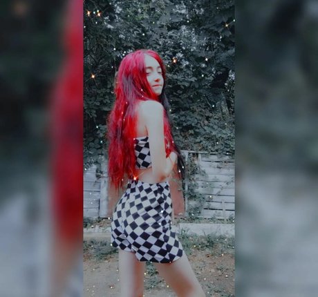 alymaria18 hot actress images