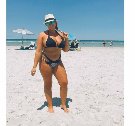 Lizzy Maguire model xxx img