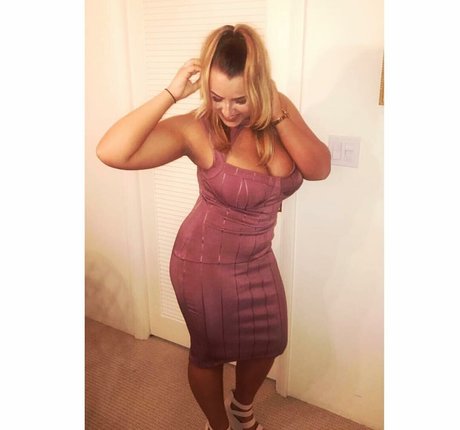 Lizzy Maguire pornstar erotic archive