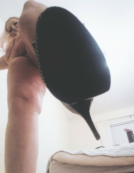 mistressmel1 pornographic actress image