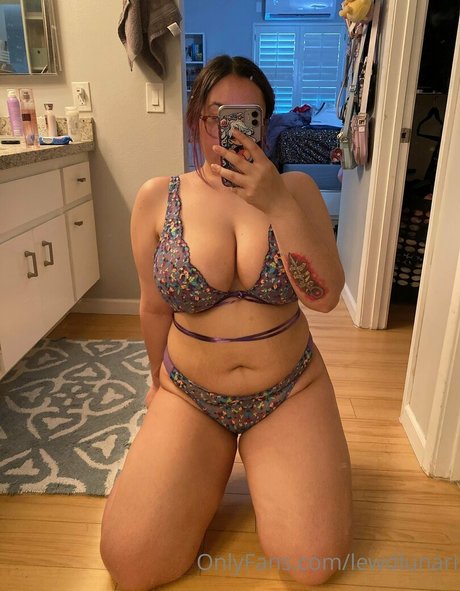 lewdlunari sex star images