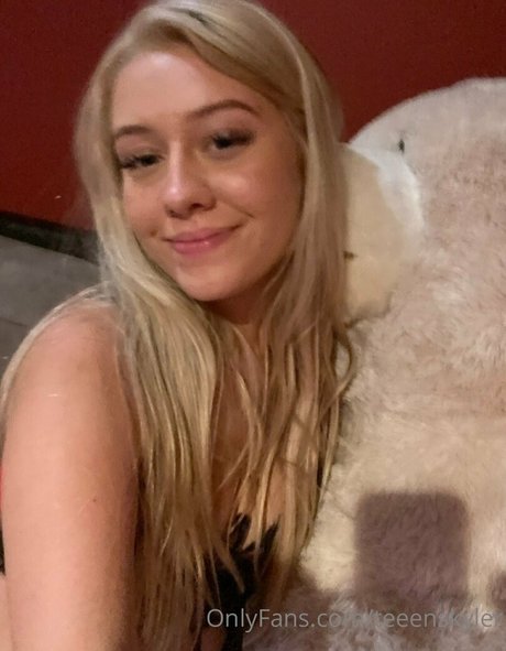 teeenskyler model nude galleries