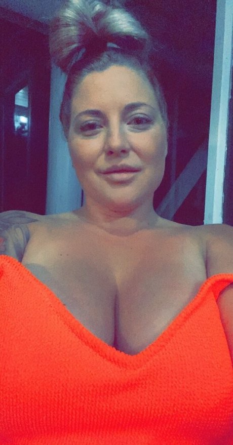 ellitelli free model photo