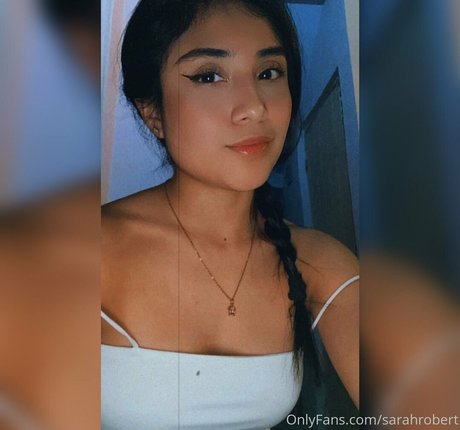 sarahrobert hot pornstar picture