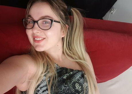 tsdelia model porn pictures