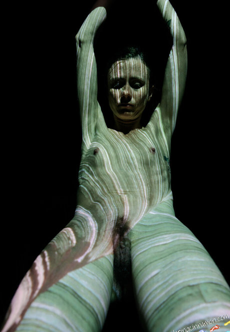 wanderingcinnamon2 model pretty img