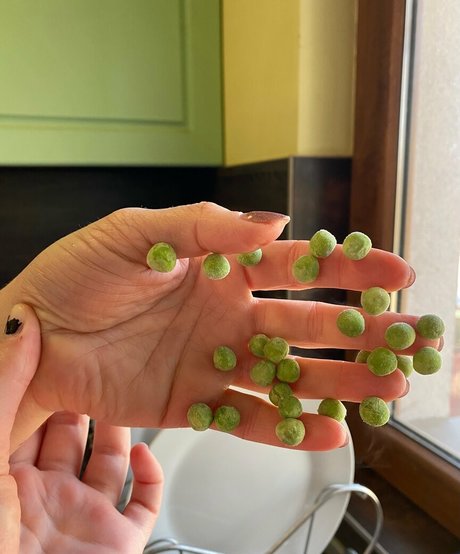 zhanna v pornstar erotic image