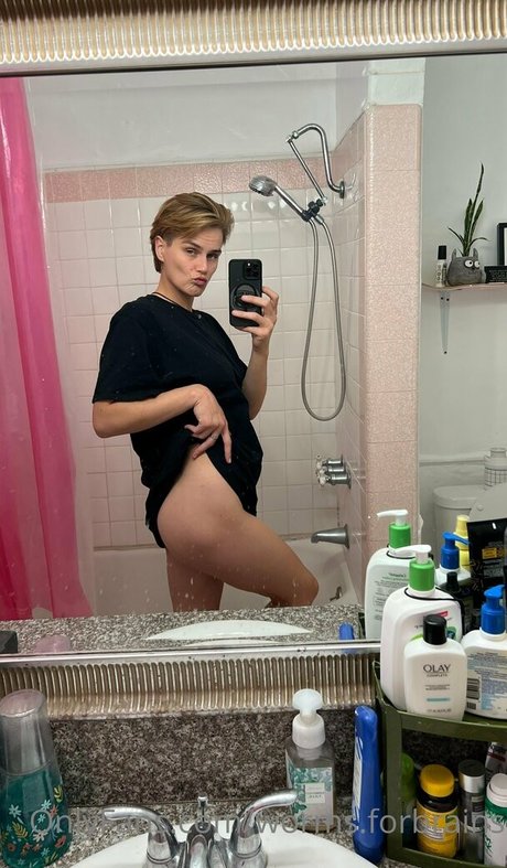 worms forbrains sex star pic