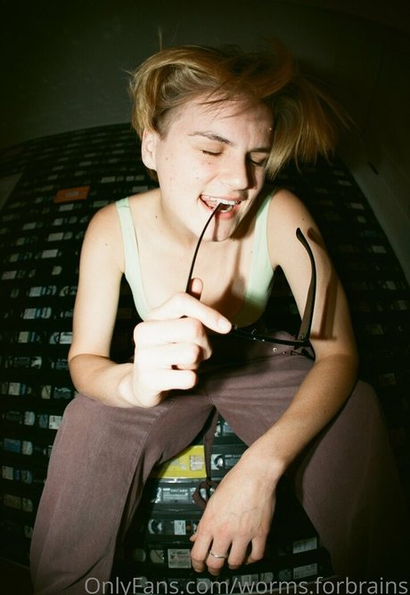 worms forbrains art model img