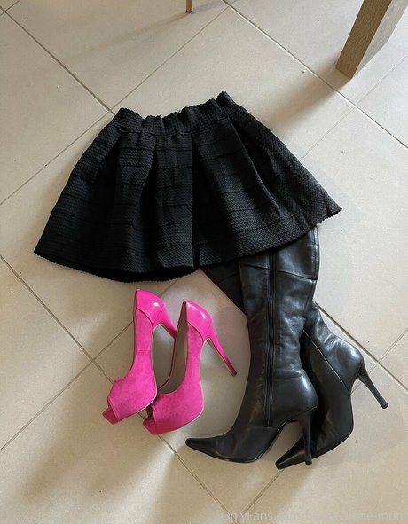 home alone mum hot actress galleries