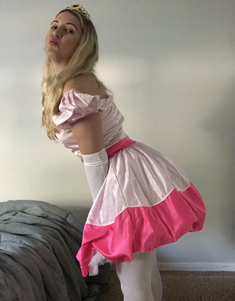 meggybunnyvip sex actress images