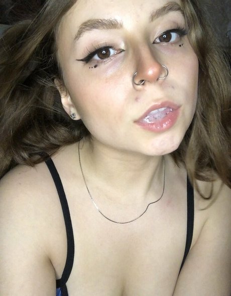 beebuzz model free pics