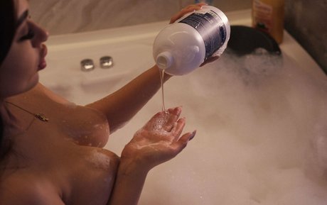 baileyss hd star photo