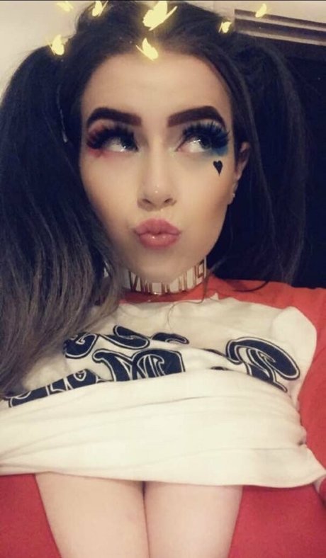 ameliaskye nudes model photo