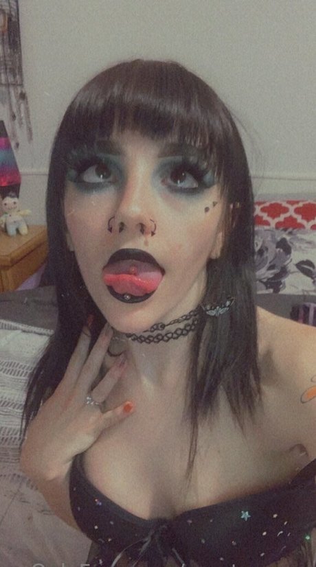 crypt queen xxx model picture