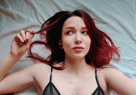 TuhmaMyy sex pornstar pics