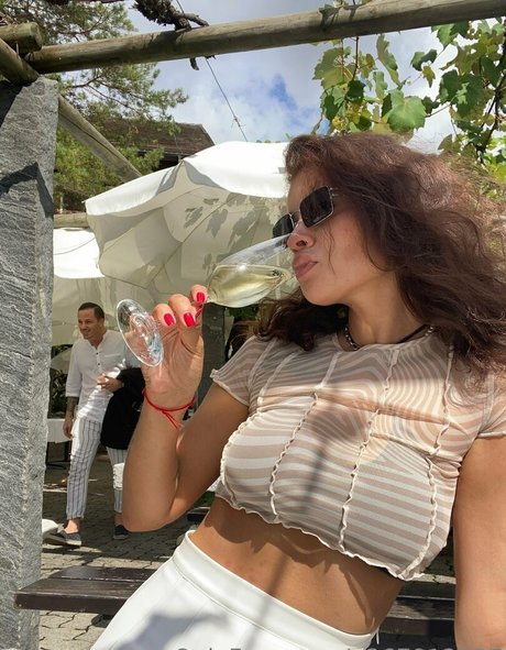 little dixie high quality actress photos