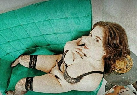 kittybadooficialll high quality actress img