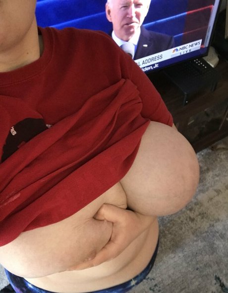 emiscutie free model photo