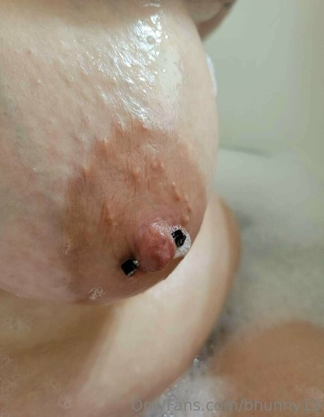 bhunny19 porn model photos