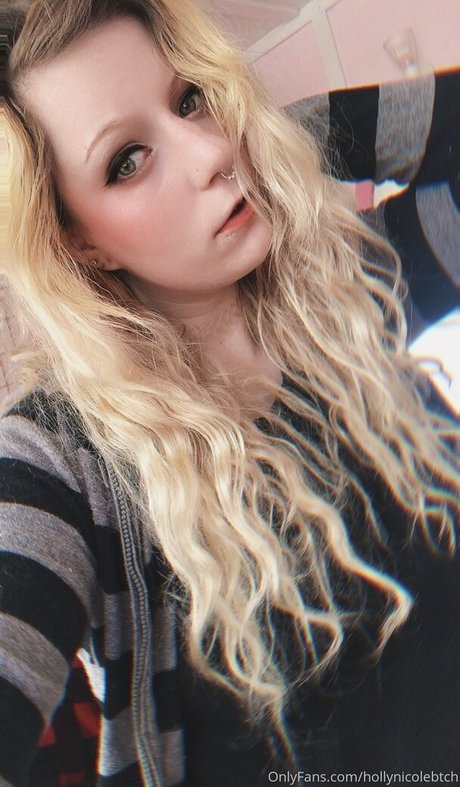 hollynicolebtch beautiful model pictures