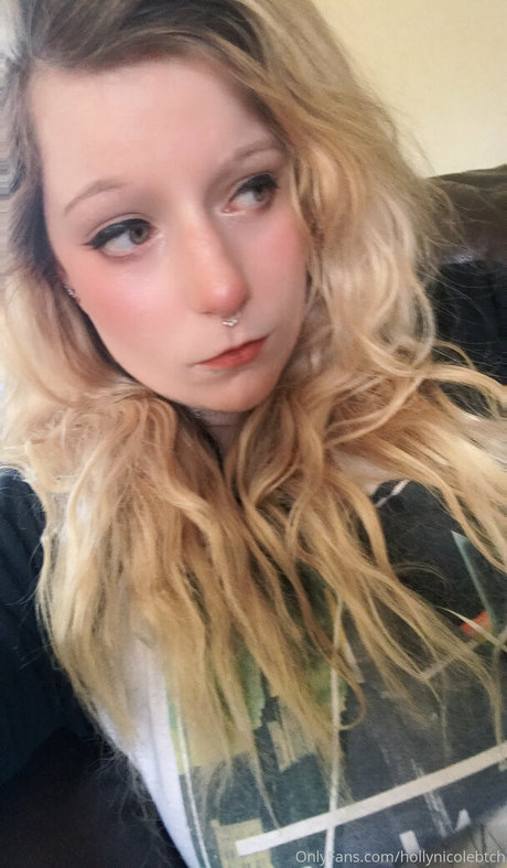 hollynicolebtch adult star pictures