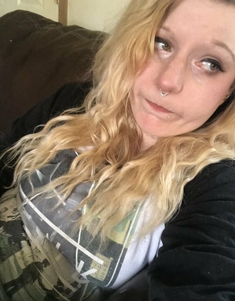 hollynicolebtch star high quality photo