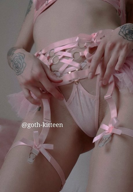 goth kitteen star free pictures