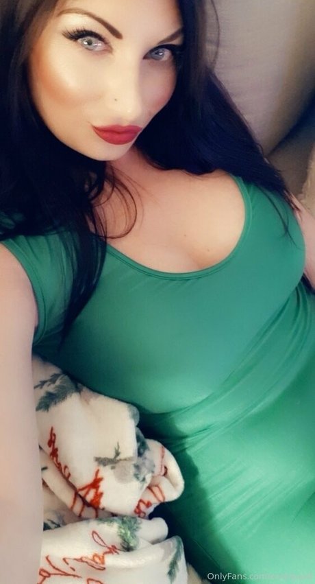 erotiqued pornstar naked photos