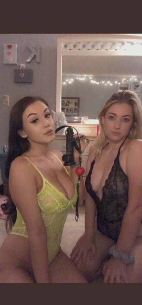 erotiqued hd model photo