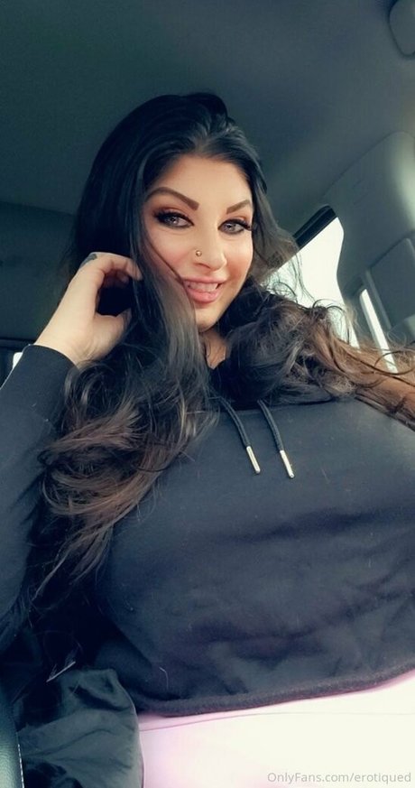 erotiqued best model gallery