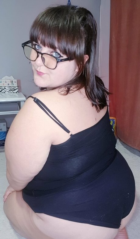 amylyy exclusive model archive