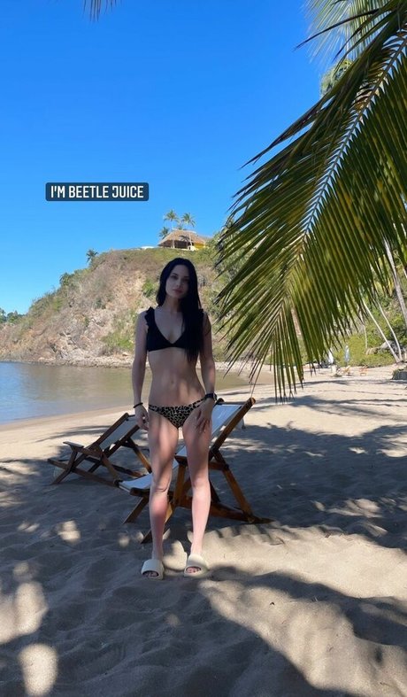 Aria Nathaniel nude model pictures