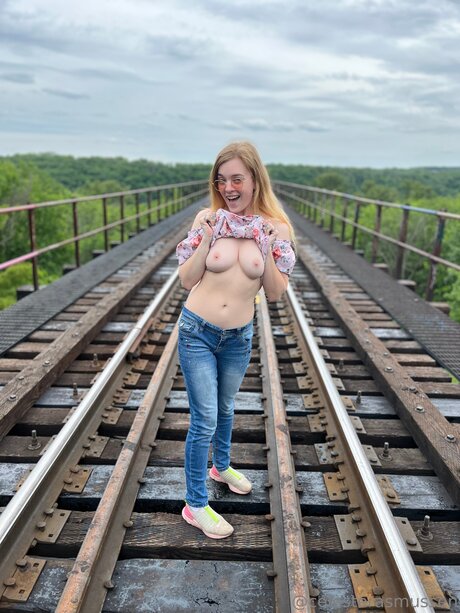 celesterasmussen star pretty pictures